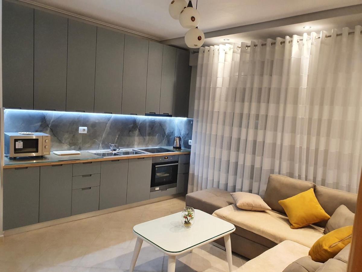 Queen Isabella Premium Hotel Vlora Kültér fotó
