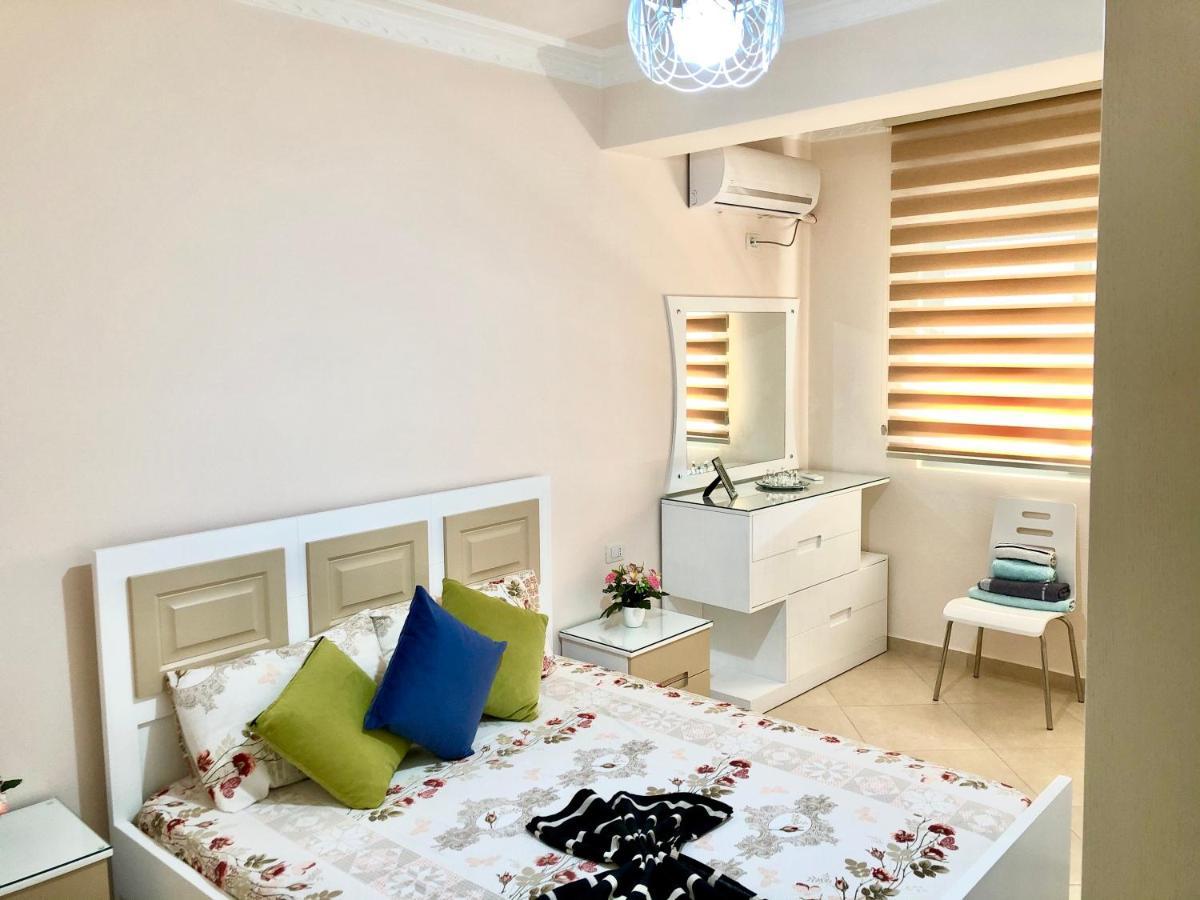 Queen Isabella Premium Hotel Vlora Kültér fotó